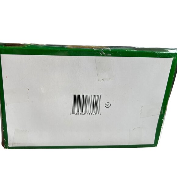 Lemax Sharing Table Accent Figurine Set - Picture 4 of 5